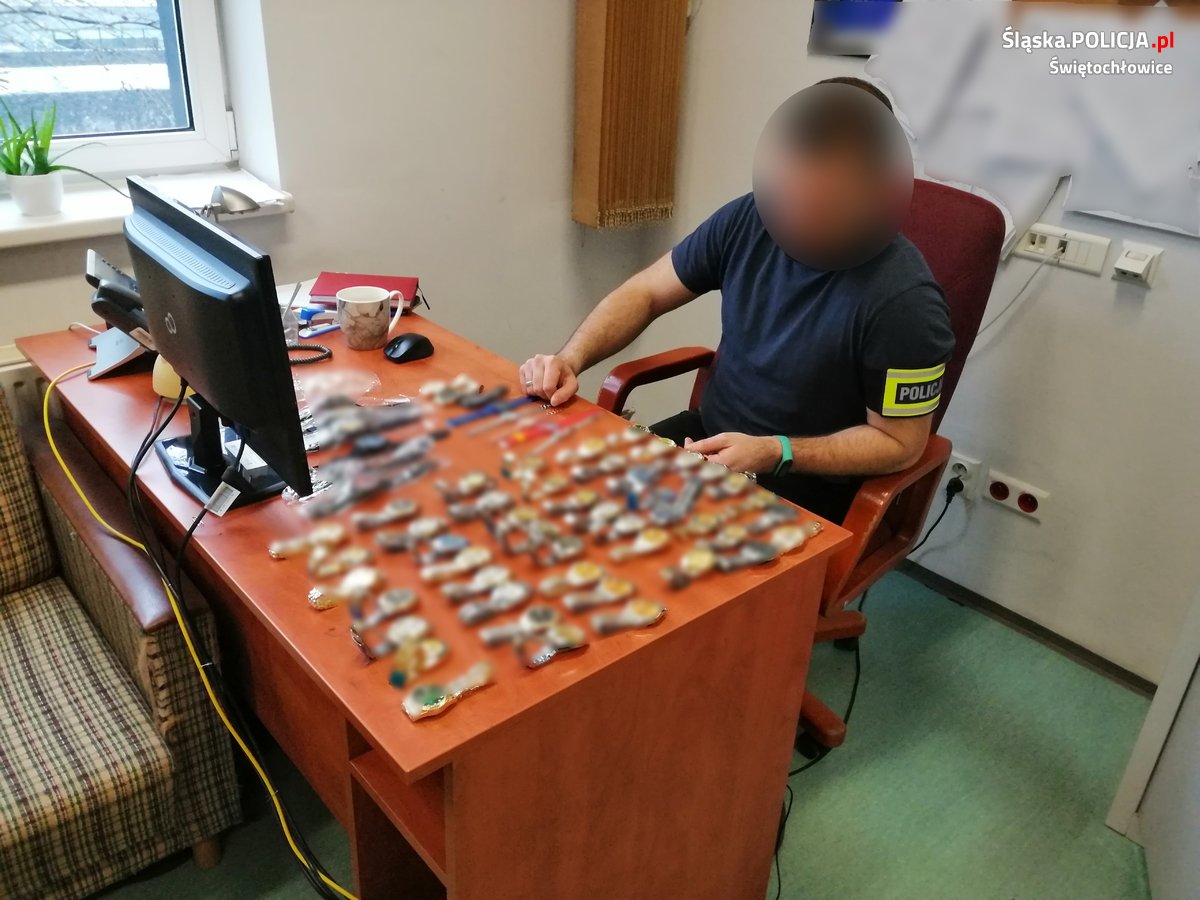 45-latek handlował podrobionymi zegarkami