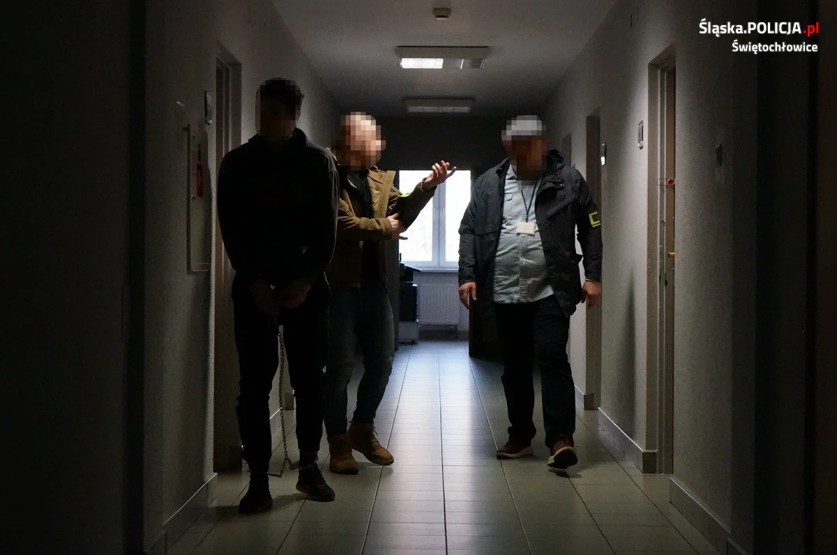 Trzech młodych mężczyzn zatrzymanych za pobicie. Grożą im 3 lata pozbawienia wolności