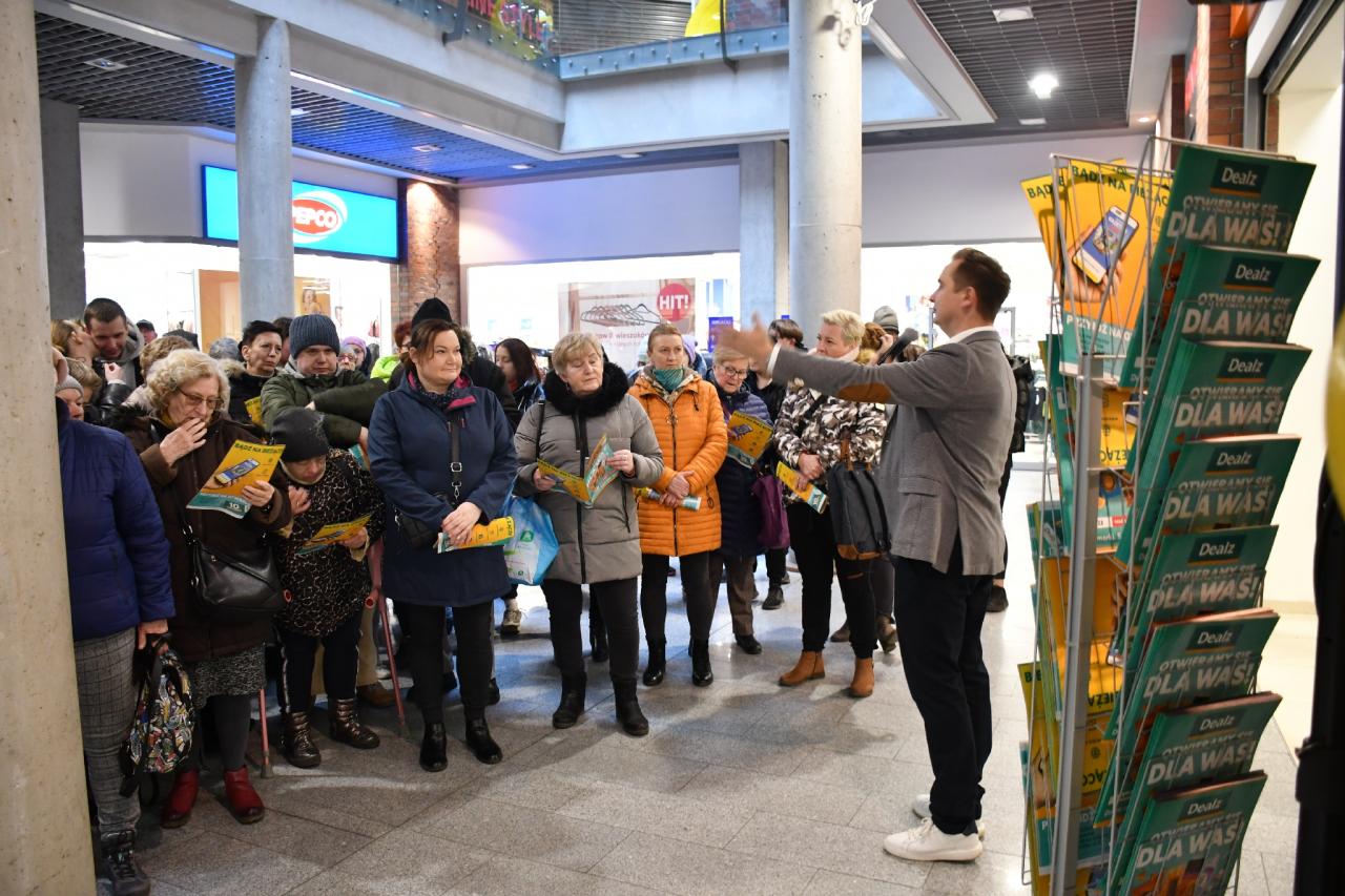 Otwarcie sklepu Dealz w Zabrzu 10