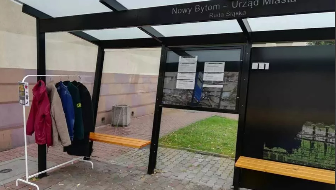 Zabrze: Czy w mieście zostaną ustawione ogólnodostępne szafy z odzieżą dla potrzebujących?