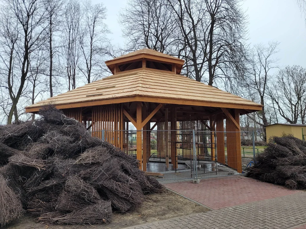 Pierwsza tężnia solankowa w Zabrzu już stoi! [ZDJĘCIA]