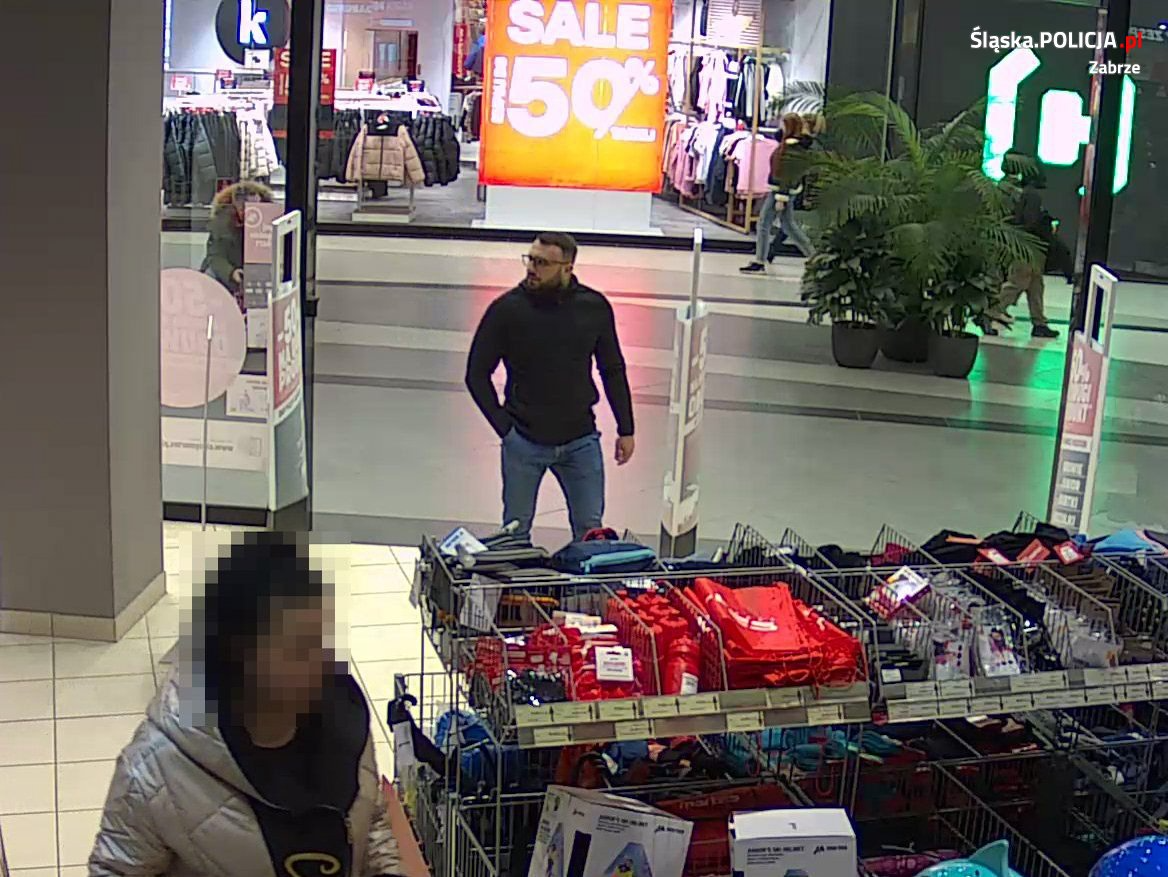 Policjanci poszukują sprawcy kradzieży! Rozpoznajesz mężczyznę ze zdjęcia?