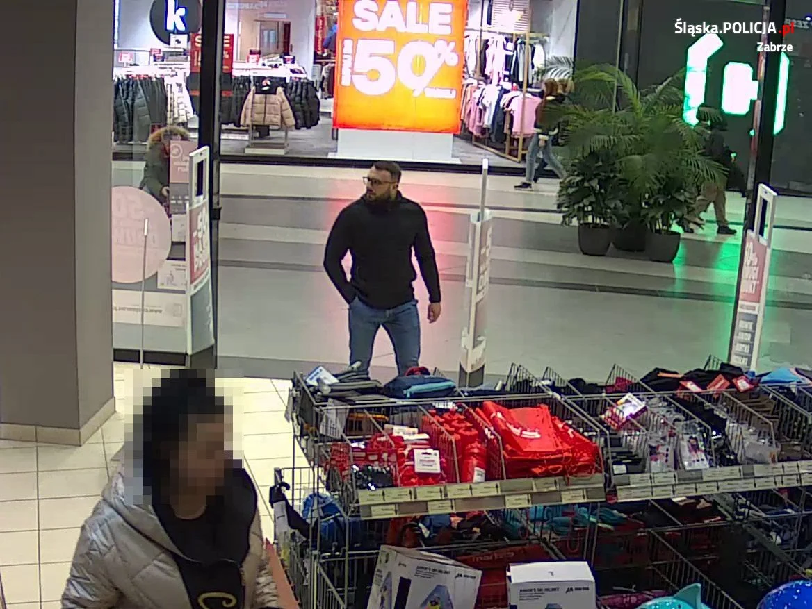 Policjanci poszukują sprawcy kradzieży! Rozpoznajesz mężczyznę ze zdjęcia?