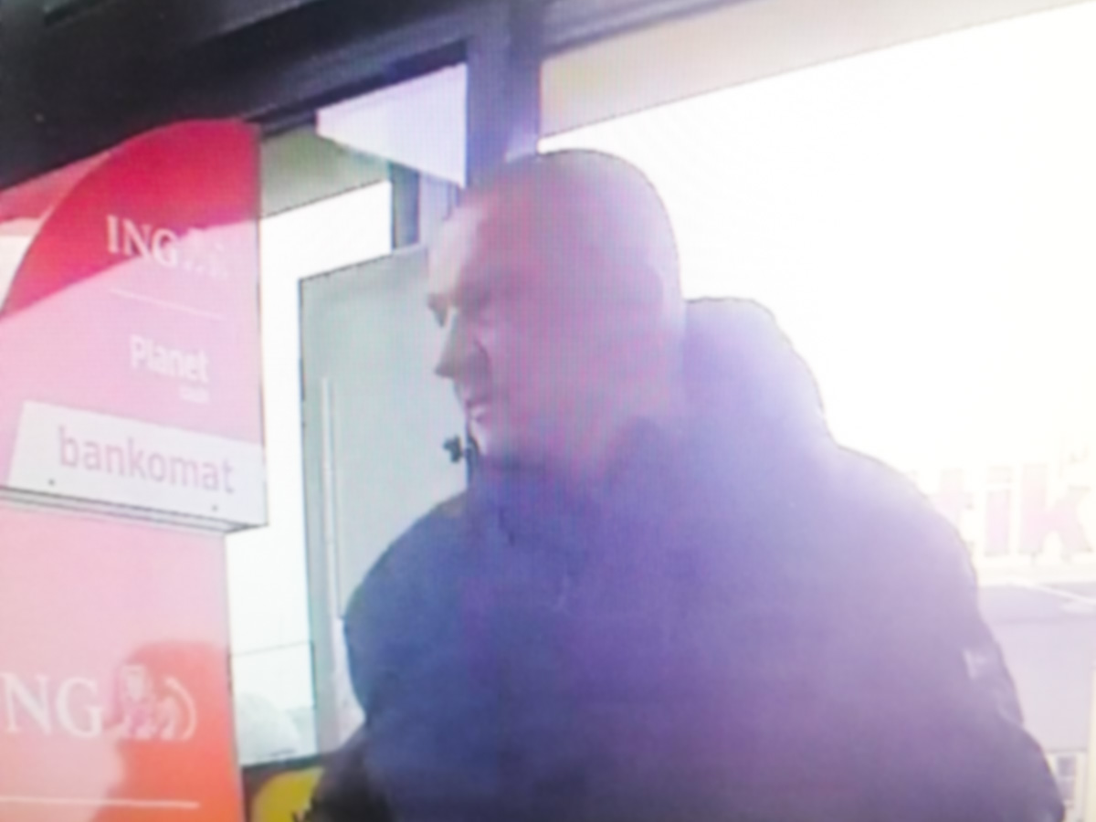 Posługiwał się przywłaszczoną karta bankomatową. Rozpoznajesz go?