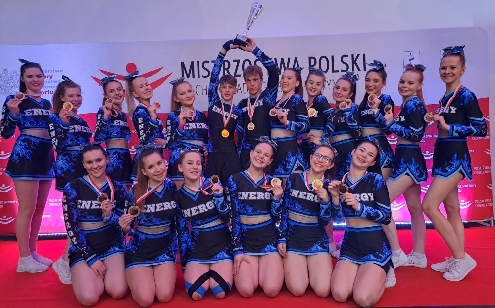 Rudzkie cheerleaderki z drużynowym Mistrzostwem Polski. Pojadą na ME i MŚ Cheerleaders