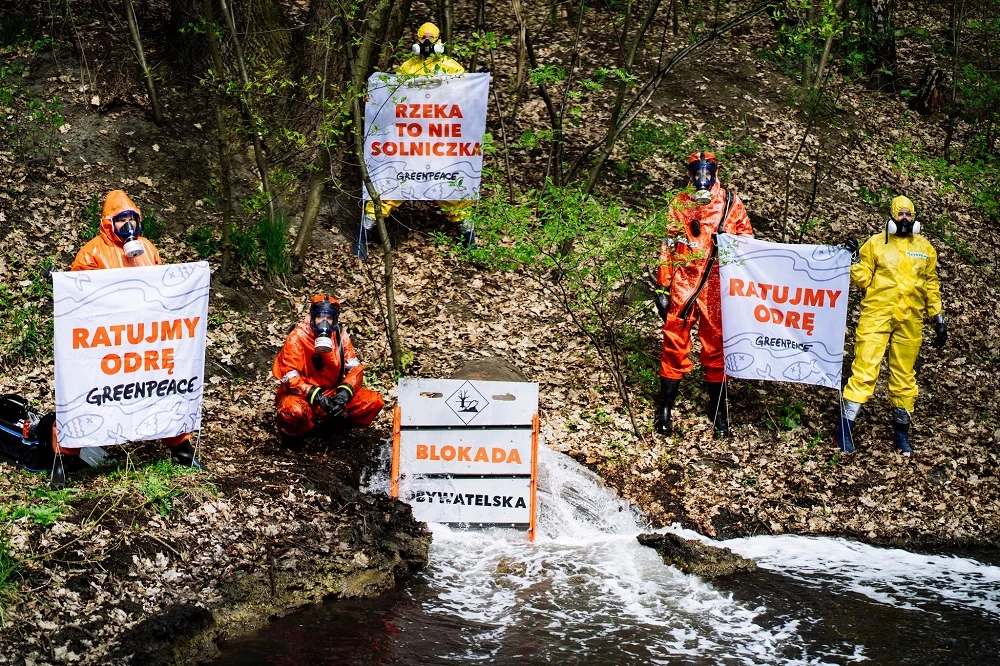 Greepeace zablokował wylot kolektora wód kopalnianych z kopalni Halemba