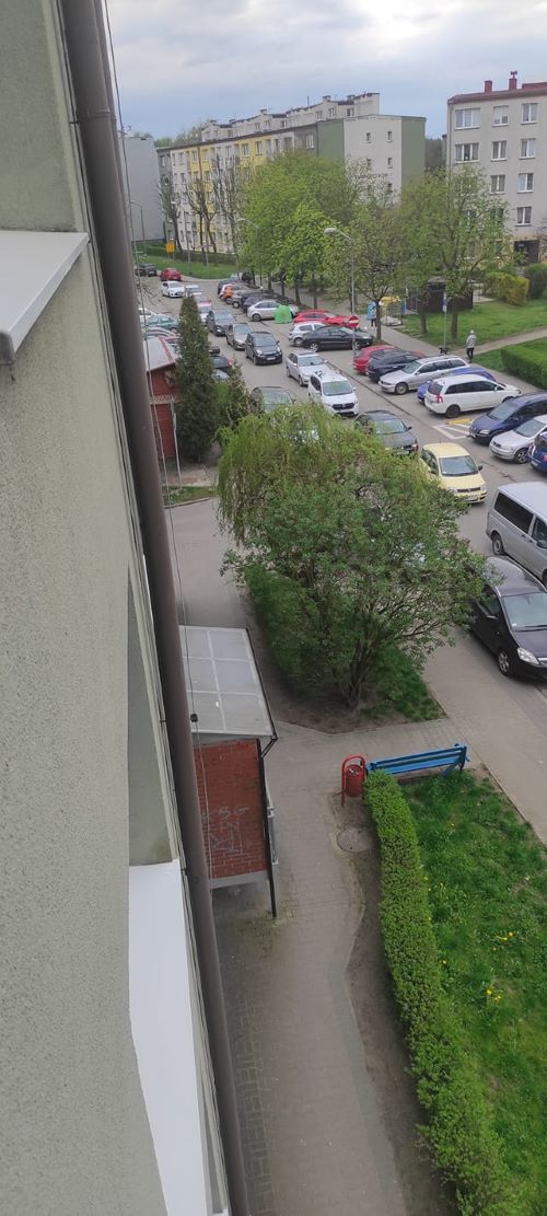 Mieszkańcy Halemby swój czas spędzają w korkach. Ogromne utrudnienia w godzinach szczytu