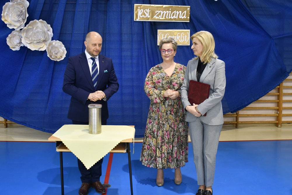 Wmurowanie Kapsuły Czasu w SP 17 25