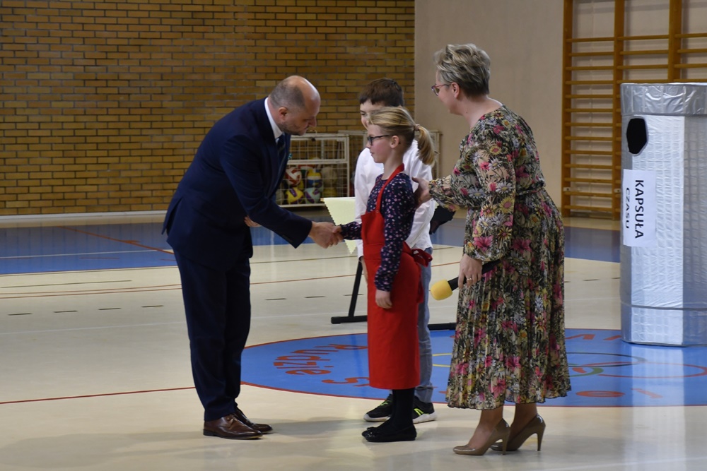 Wmurowanie Kapsuły Czasu w SP 17 32