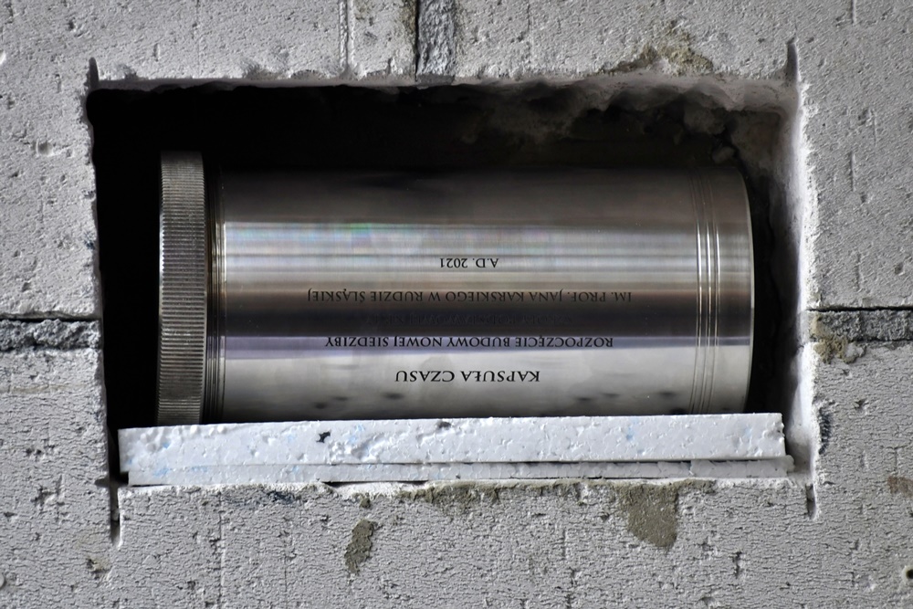 Wmurowanie Kapsuły Czasu w SP 17 44