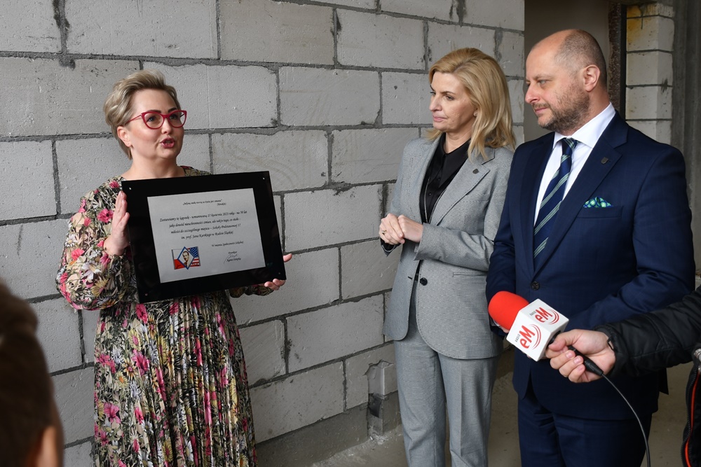 Wmurowanie Kapsuły Czasu w SP 17 46