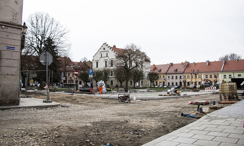 Przebudowa w centrum Pyskowic przebiega zgodnie z planem