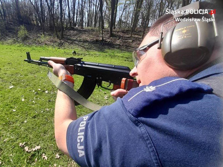 Wodzisławscy mundurowi doskonalili umiejętności strzeleckie