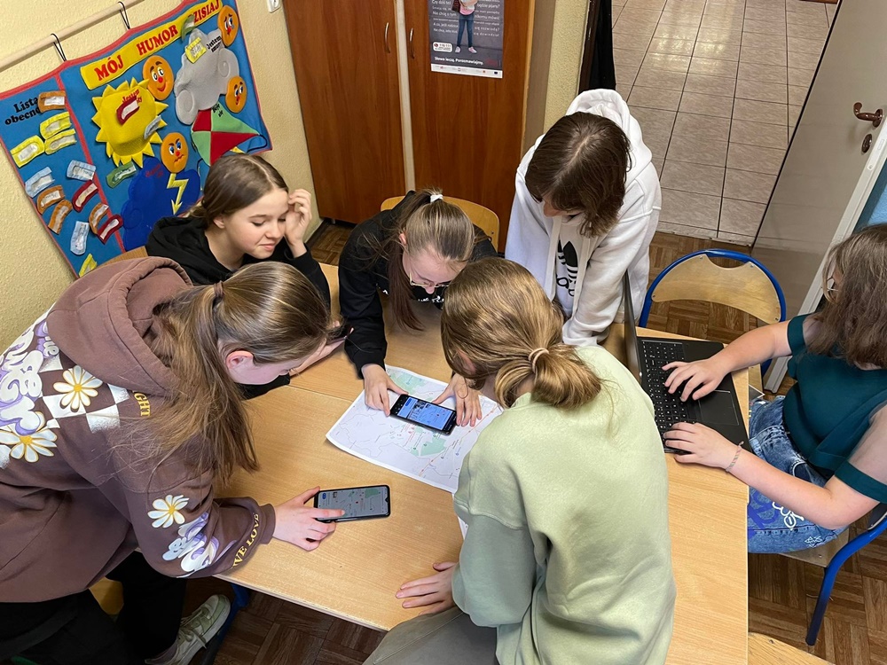 Uczniowie SP nr 3 w Siemianowicach Śląskich opracowali mapę pomocy