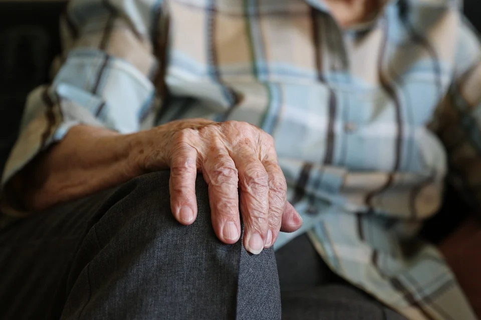Seniorka z Siemianowic Śląskich przekazała 20 tys. zł fałszywemu policjantowi!