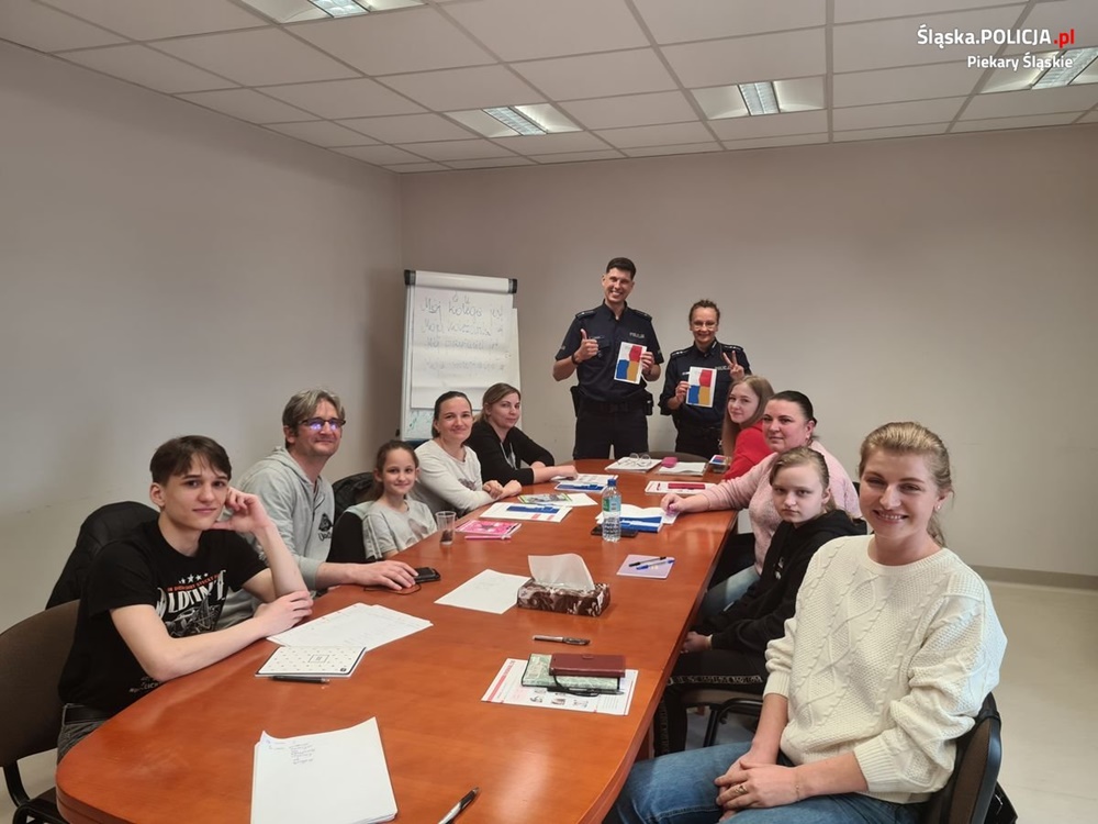 Piekarscy policjanci spotkali się z obywatelami Ukrainy