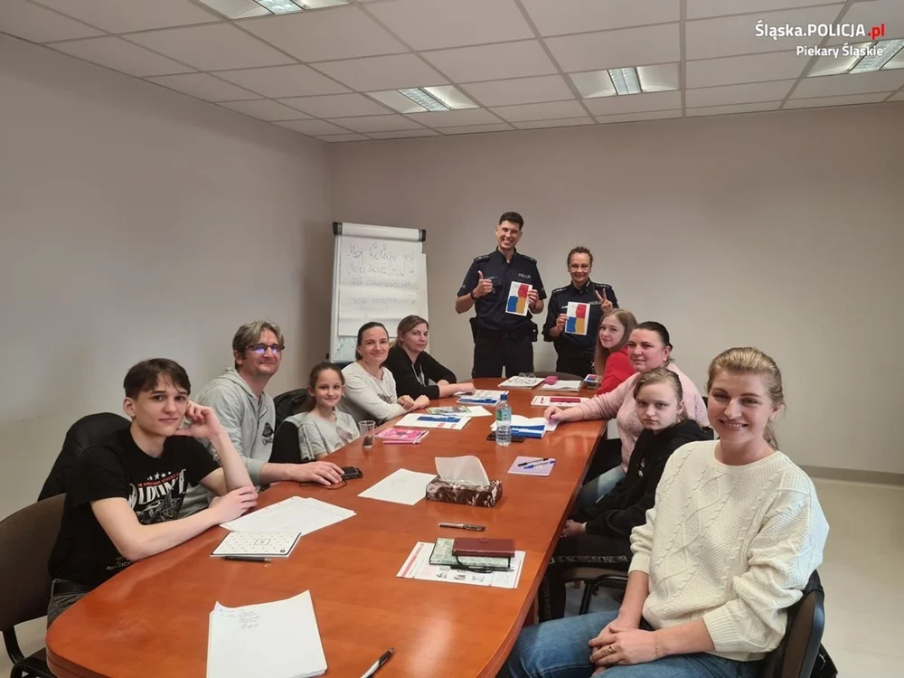 Piekarscy policjanci spotkali się z obywatelami Ukrainy