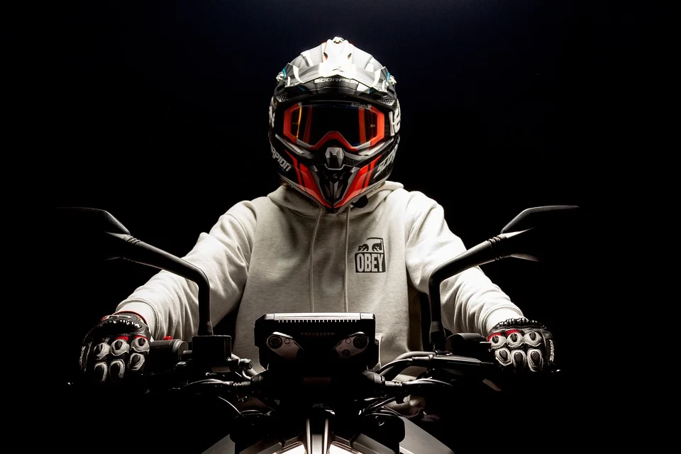 Ruszył sezon motocyklowy - uważajmy na drodze!