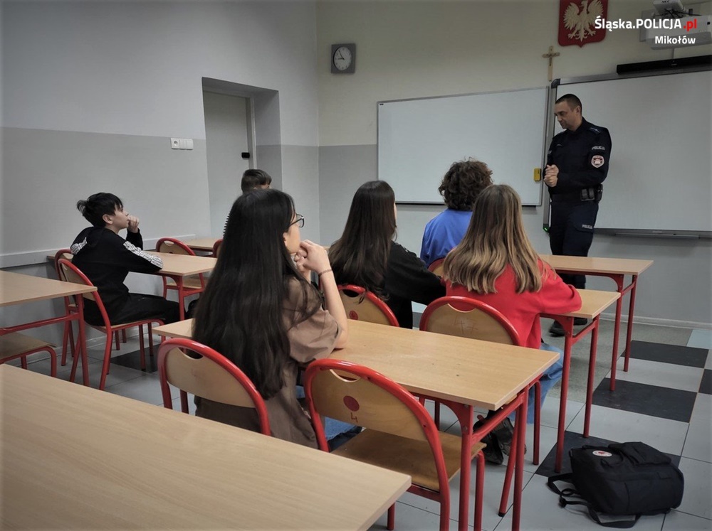 O wzajemnym szacunku i poszanowaniu praw człowieka z uczniami orzeskiej podstawówki