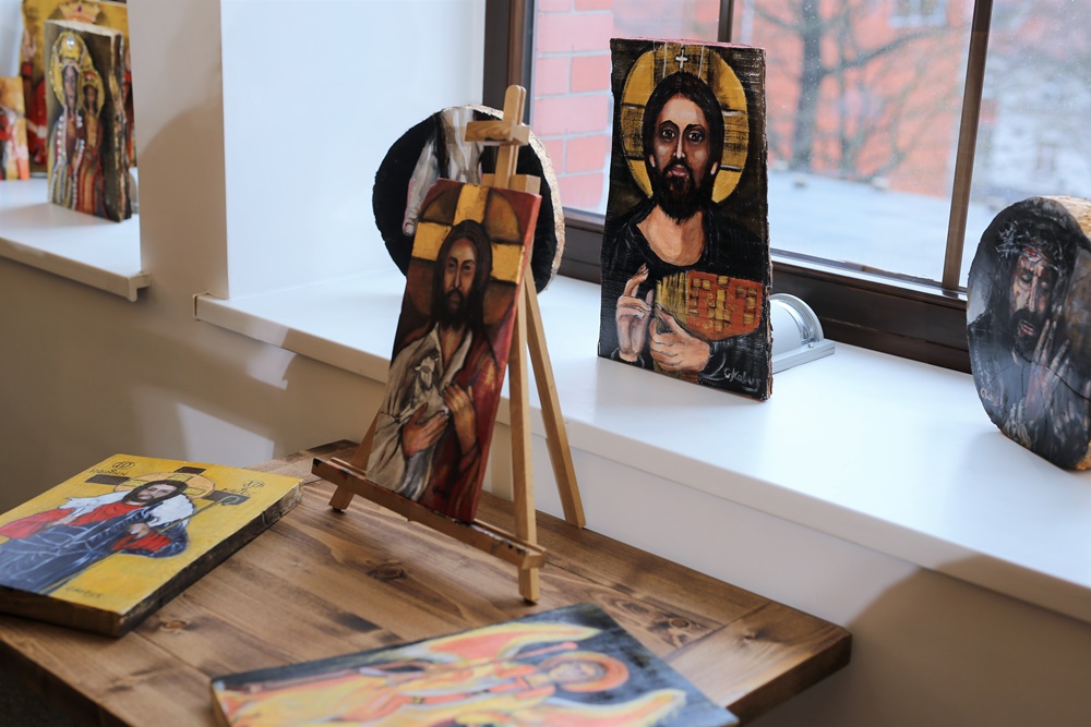 Obrazy pełne nadziei. Wystawa malarstwa w gliwickiej Cechowni