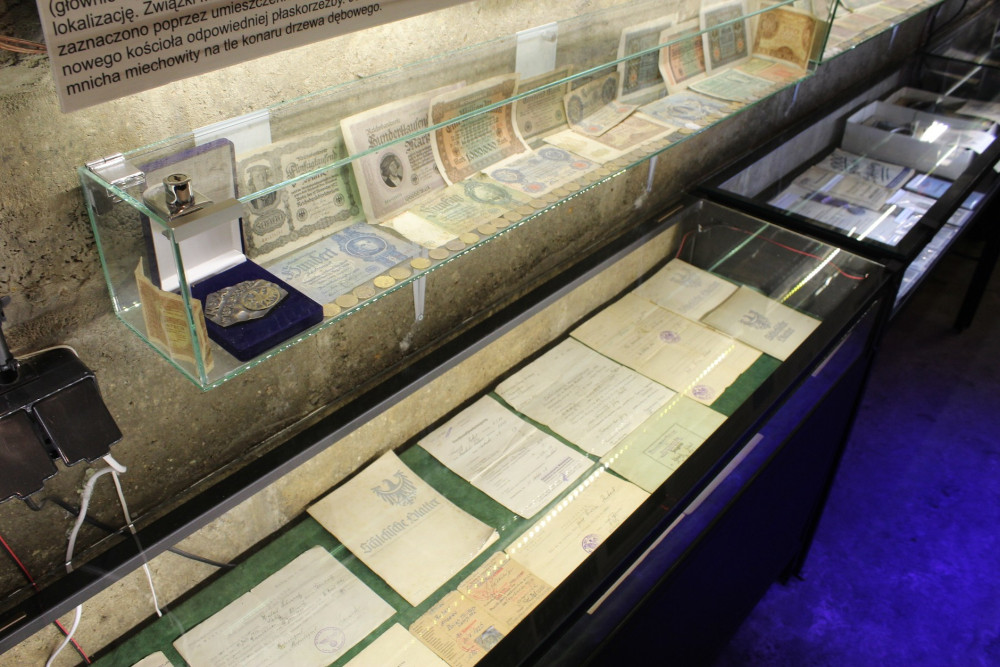 Bytom: Nowe wystawy i eksponaty czekają na zwiedzających miechowicki schron