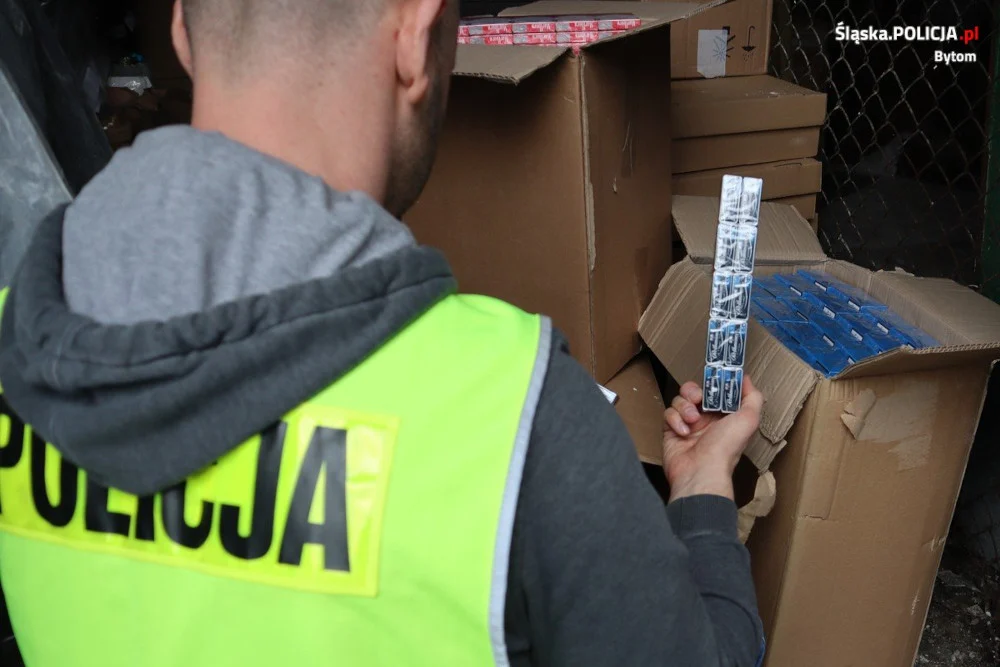 Bytom: "Lewe” papierosy i tytoń w rękach stróżów prawa