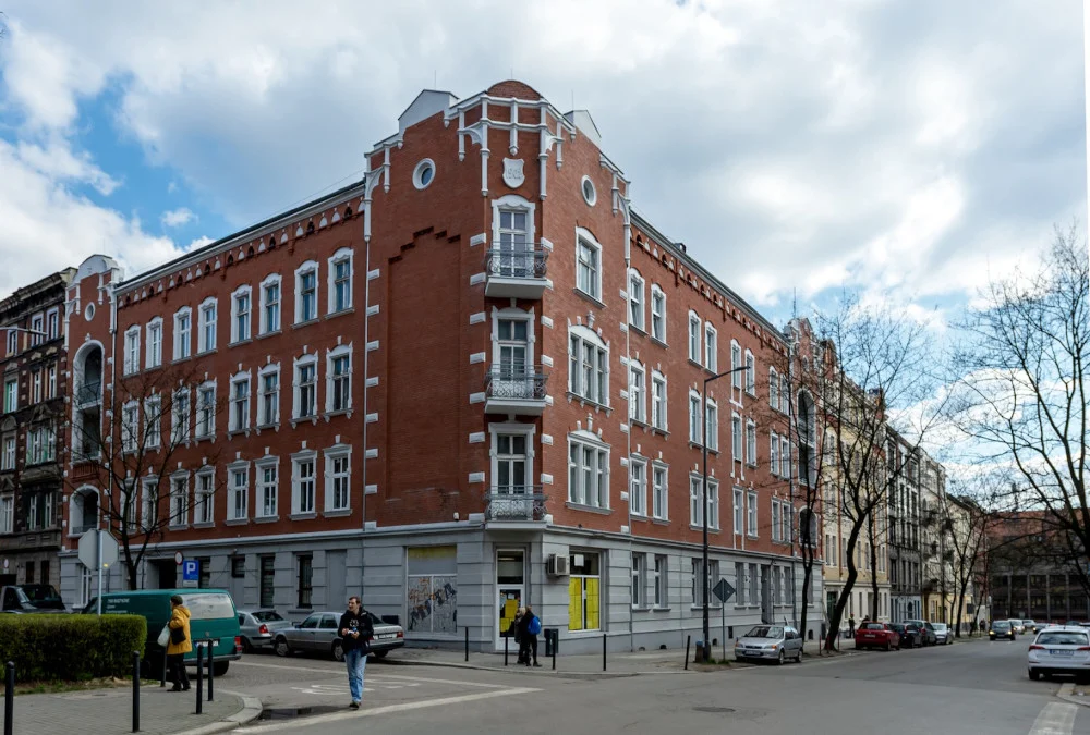 Bytom: Ulica Mickiewicza - odkurzone bogactwa architektury