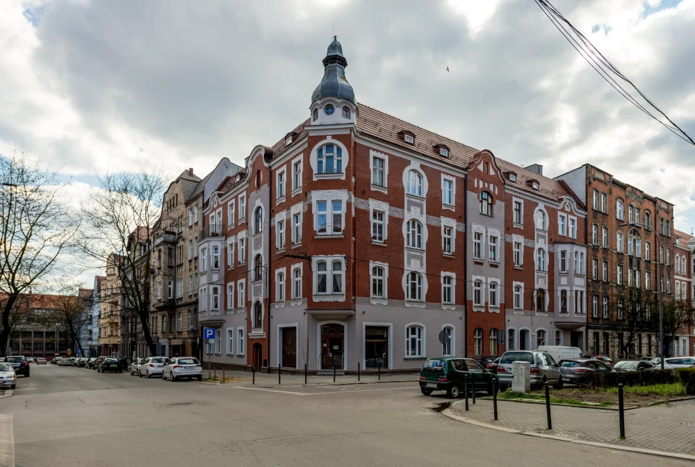 Bytom: Ulica Mickiewicza - odkurzone bogactwa architektury