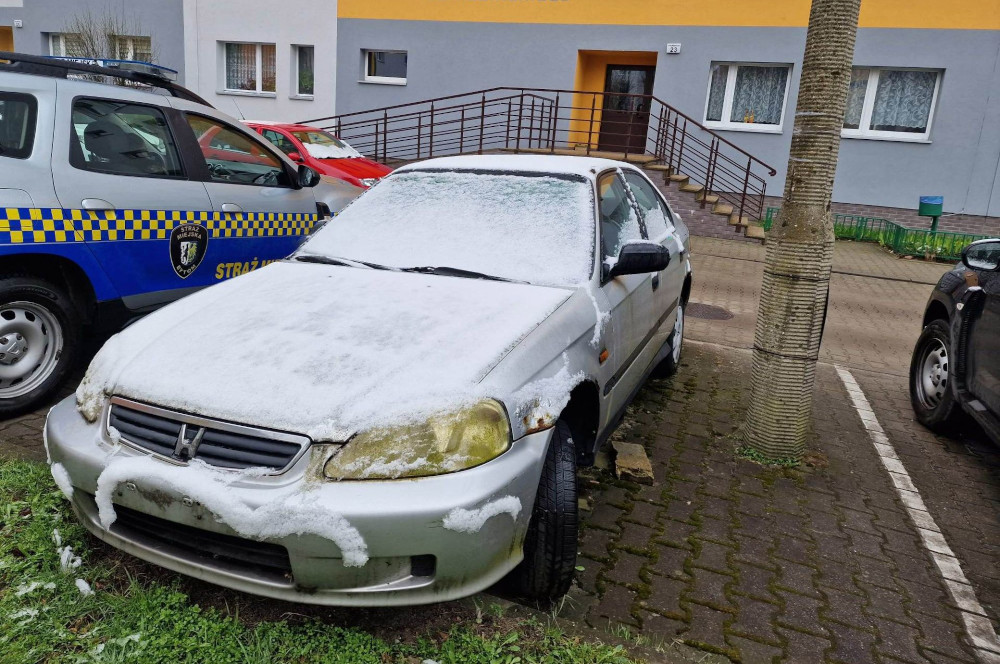 Bytom: Wraki znikają z bytomskich ulic