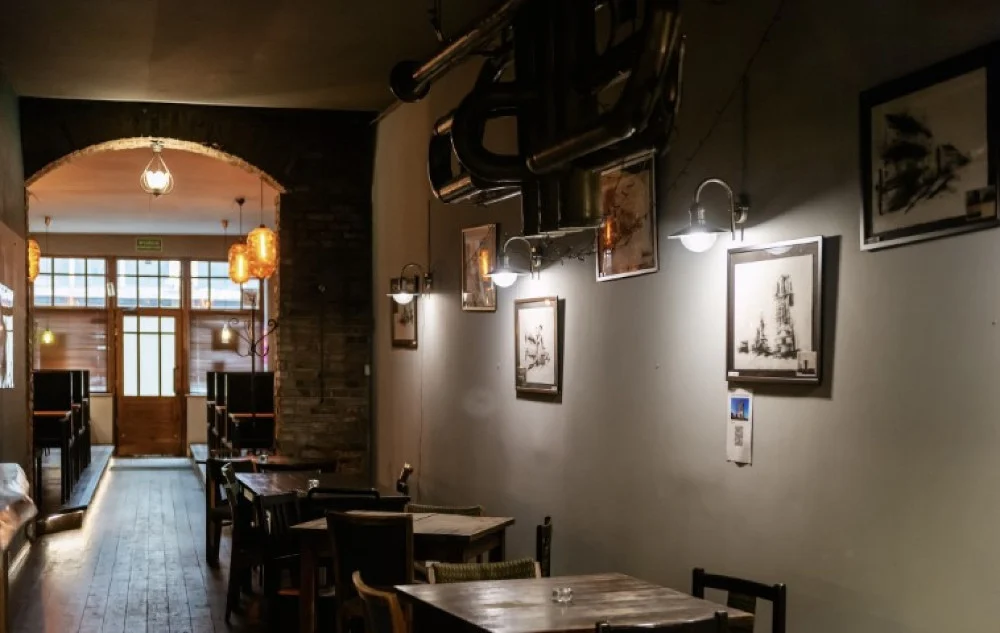 Bytom z Węglowym Artystą. Miasto na rysunkach Jordana L. Rodgersa