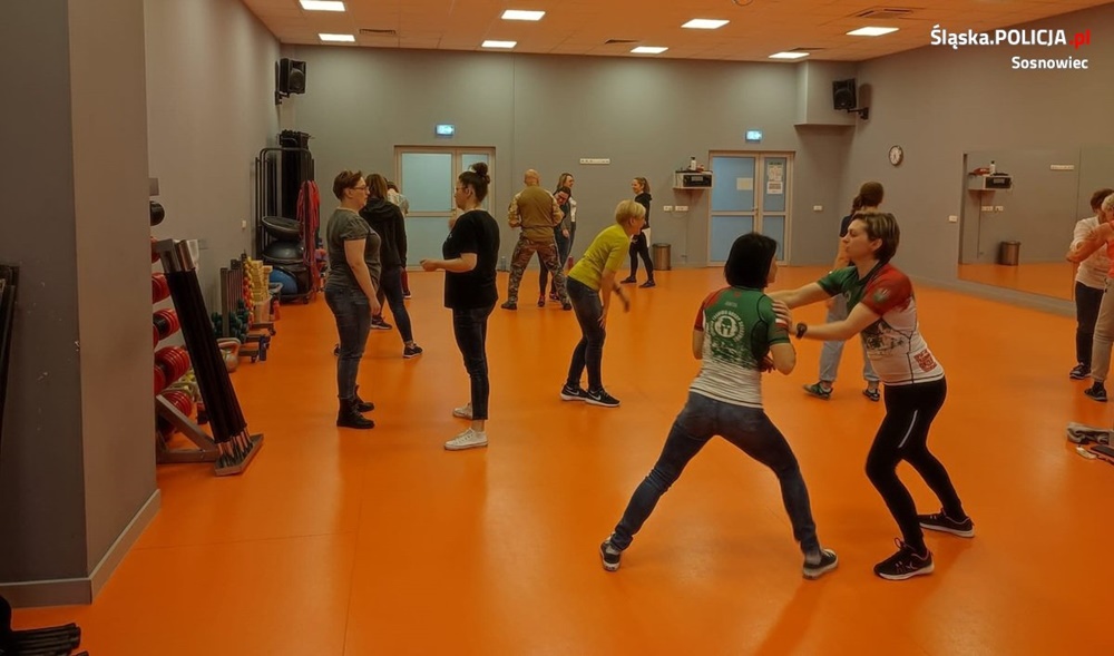"Samoobrona kobiet" w Sosnowcu. Projekt MOSIR i miejskiej Policji