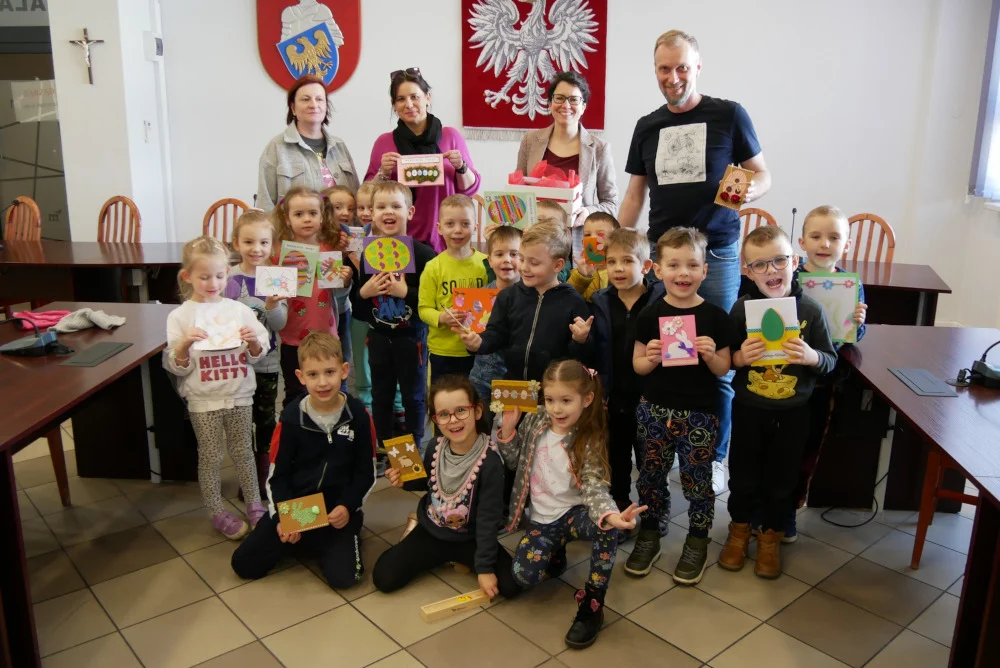 Mikołów: Finał powiatowej akcji "Wielkanocna paczka dla ukraińskiej rodziny" za nami