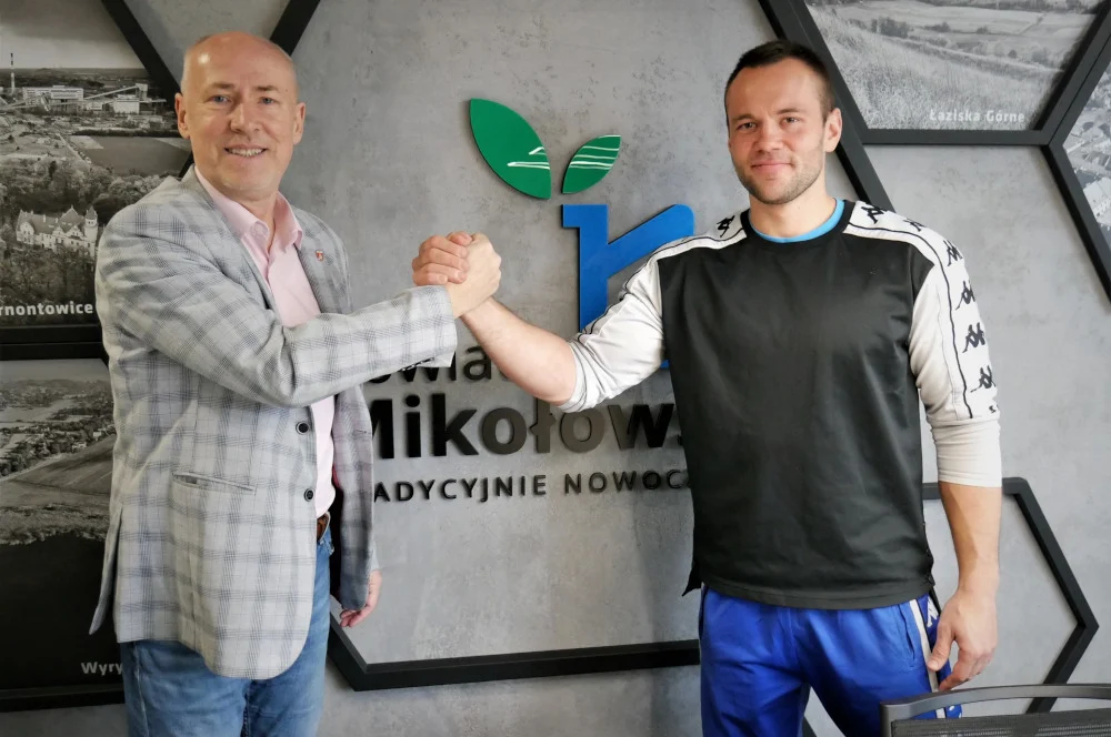 Mikołów: Latający Borsuk gościem Mirosława Dużego. Trening z przeszkodami w Miarce