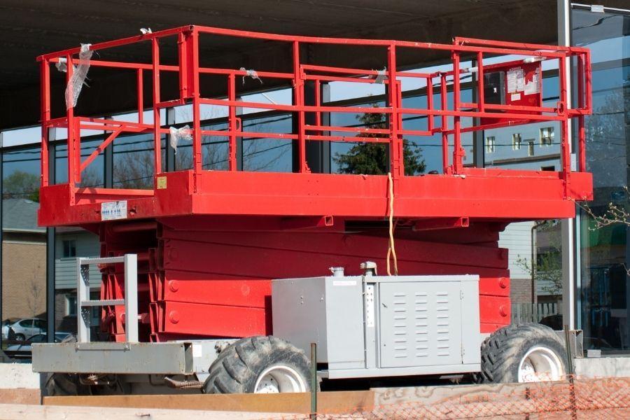 Podesty nożycowe Katowice - gdzie znaleźć sprzęt na wynajem?