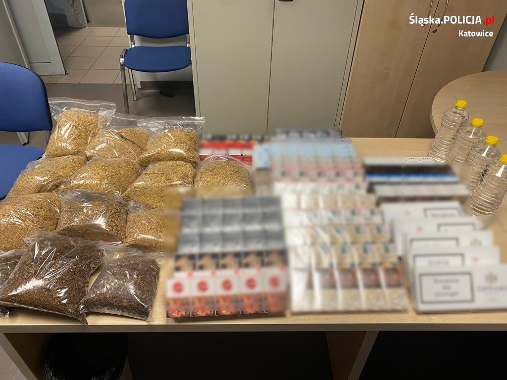Katowiccy policjanci przechwycili nielegalny tytoń, papierosy i alkohol