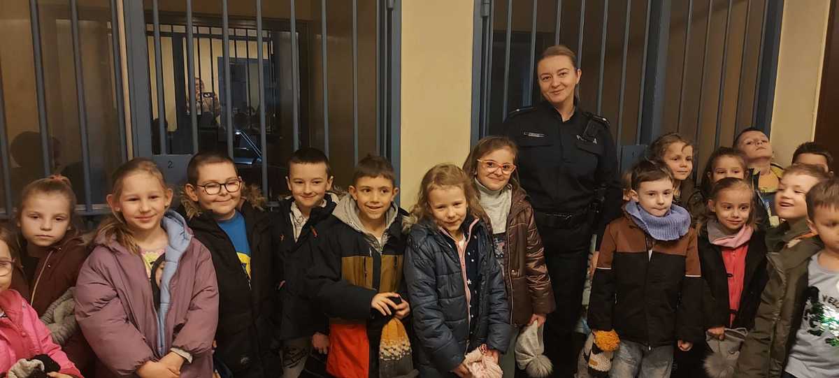 Przedszkolaki odwiedziły katowickich policjantów