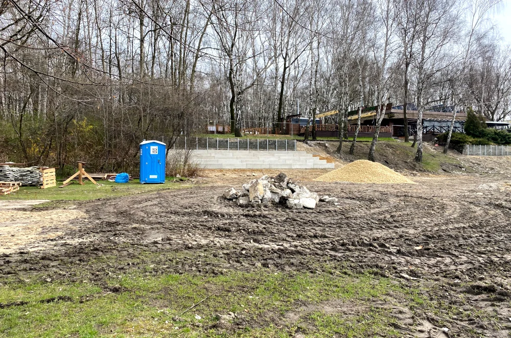 Katowice: Ruszyły prace w Dolinie Trzech Stawów. Krąg taneczny rozebrany