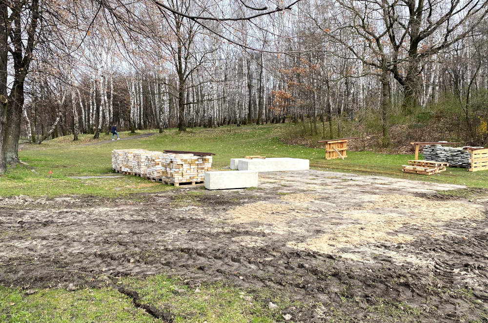 Katowice: Ruszyły prace w Dolinie Trzech Stawów. Krąg taneczny rozebrany