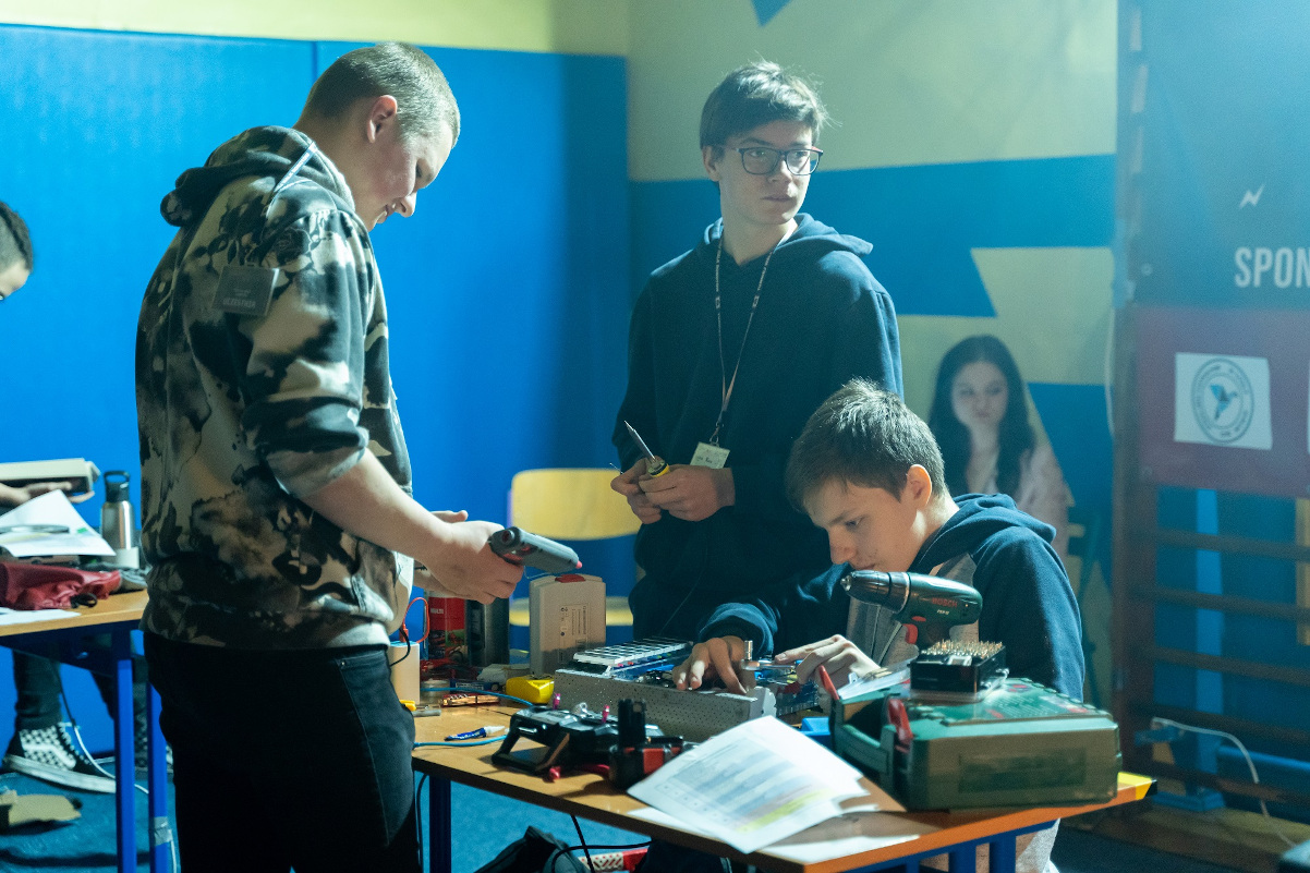 Turniej walk robotów dla dobra planety