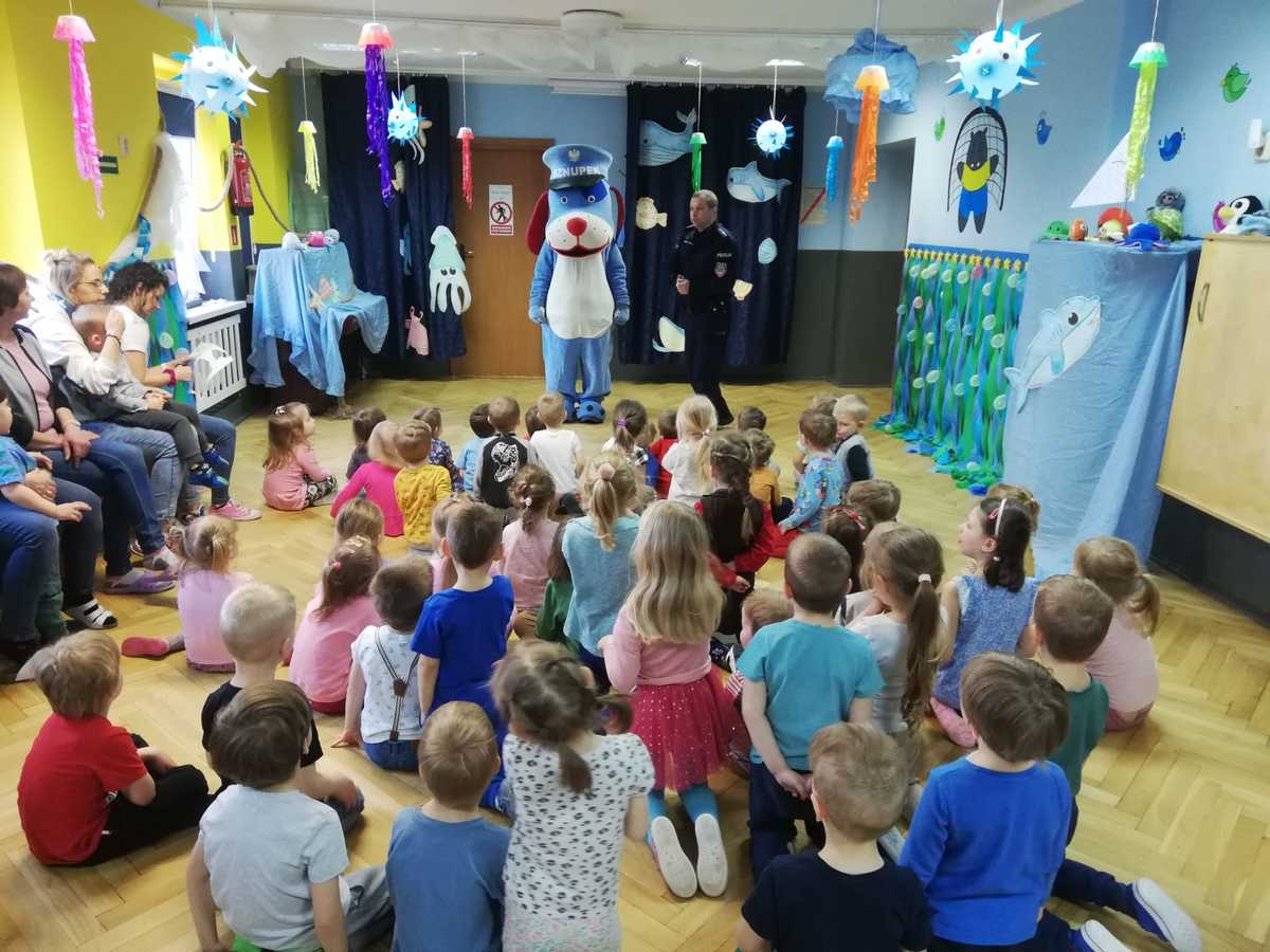 Wizyta policjantów w chorzowskim przedszkolu