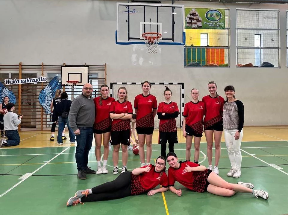 Sukces koszykarski I LO w Świętochłowicach