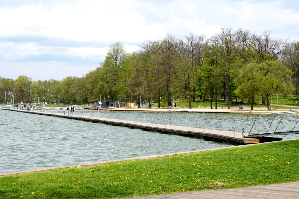 Brak pomysłu na krótki wypad? Tyskie Paprocany polecają się na majowy spacer!