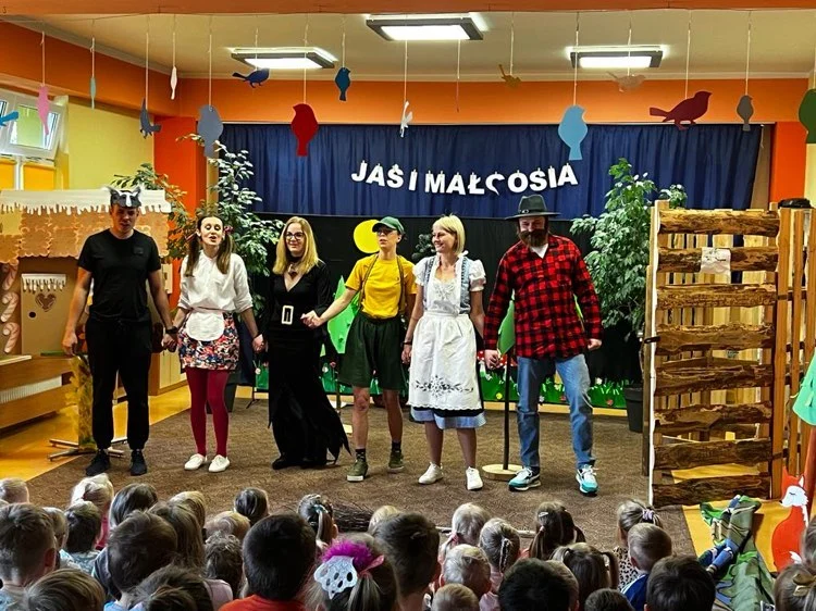 "Rodzice-Dzieciom", czyli wyjątkowe przedstawienie w Przedszkolu Miejskim nr 47