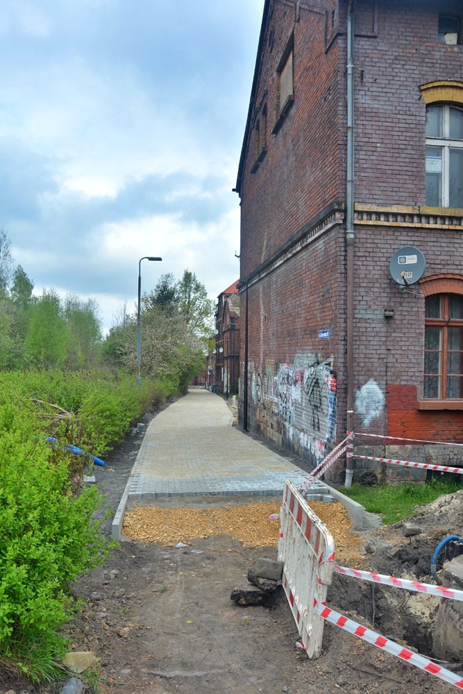 Przebudowa terenu przed dworcem kolejowym 1