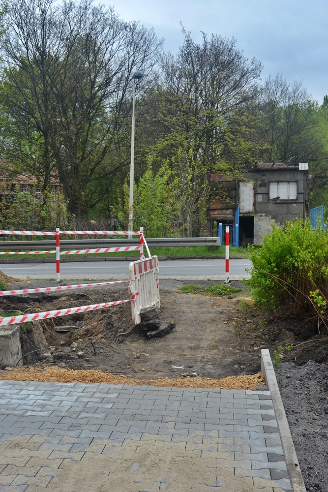 Przebudowa terenu przed dworcem kolejowym 2