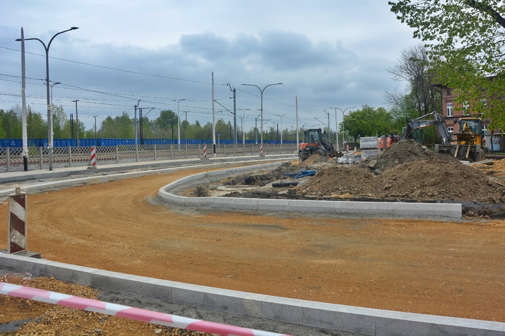 Przebudowa terenu przed dworcem kolejowym 7