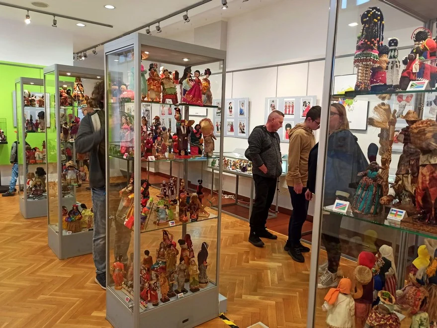 Ruda Śląska: Noc Muzeów dobiegła końca. Rudzianie mogli zobaczyć wyjątkową kolekcję lalek