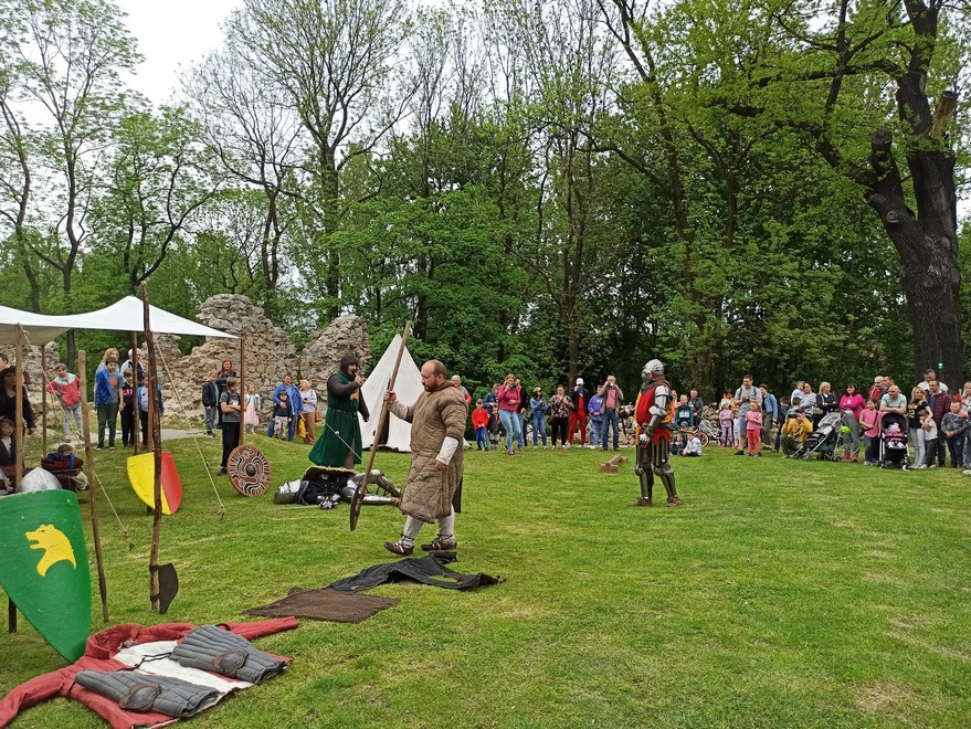 Słowianie na zamku rudzkim 4