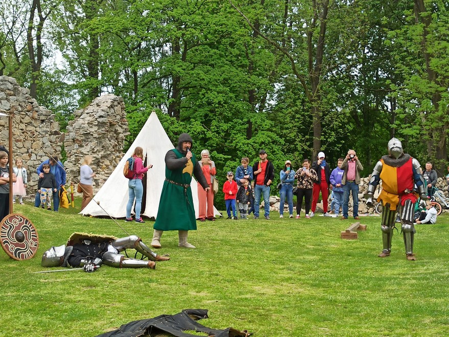 Słowianie na zamku rudzkim 5