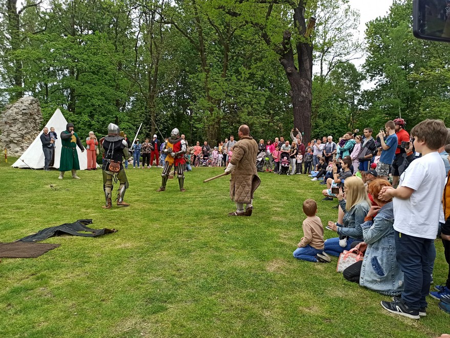 Słowianie na zamku rudzkim 21